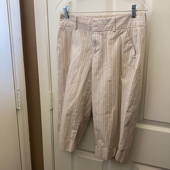 FINAL MARKDOWN Dockers capris 4 - Picture 1 of 5